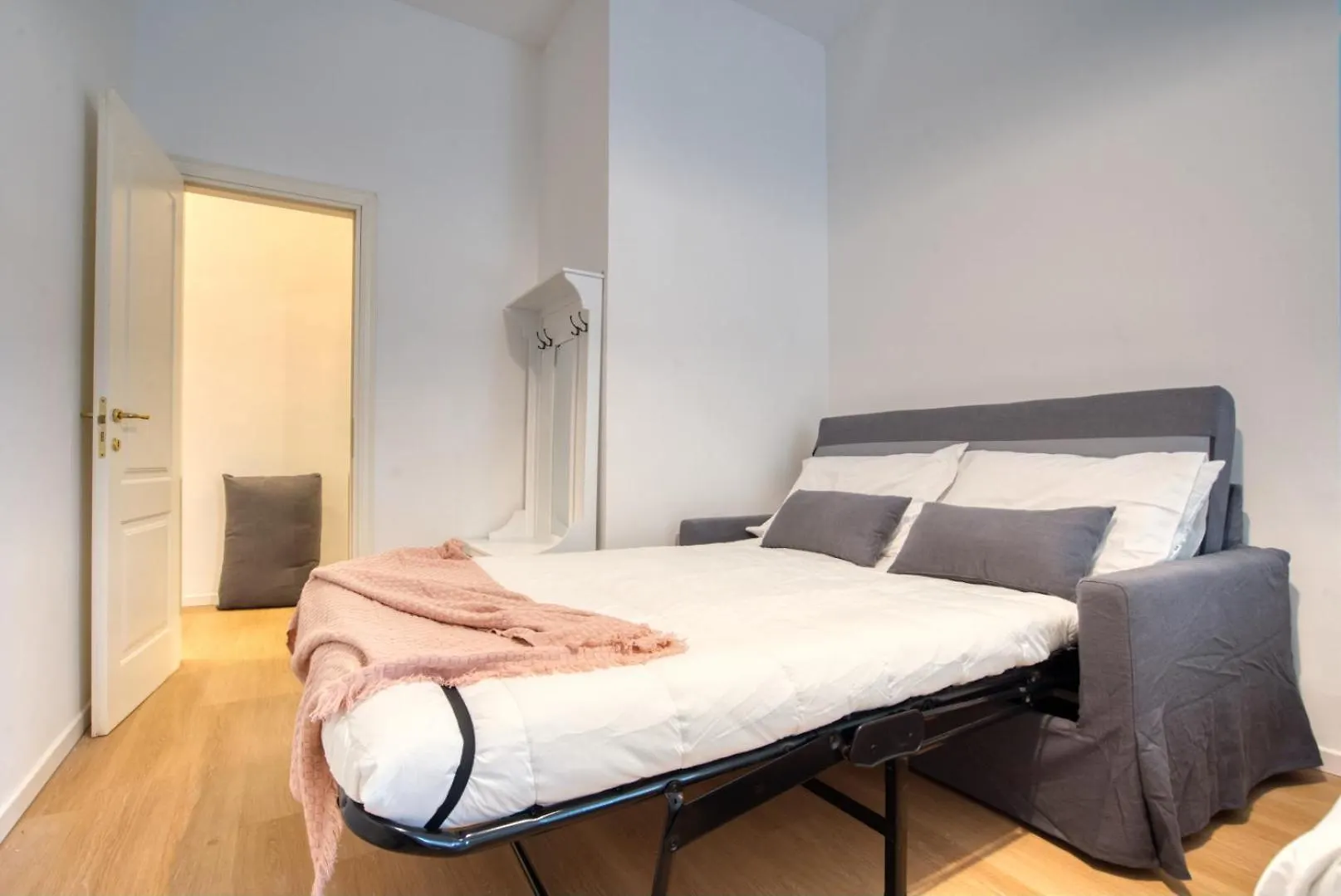 Pensión Italianflat - Elegant Suites With Balcony In Navigli Milán Italia