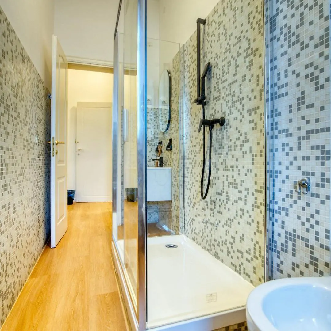 Pensión Italianflat - Elegant Suites With Balcony In Navigli Milán