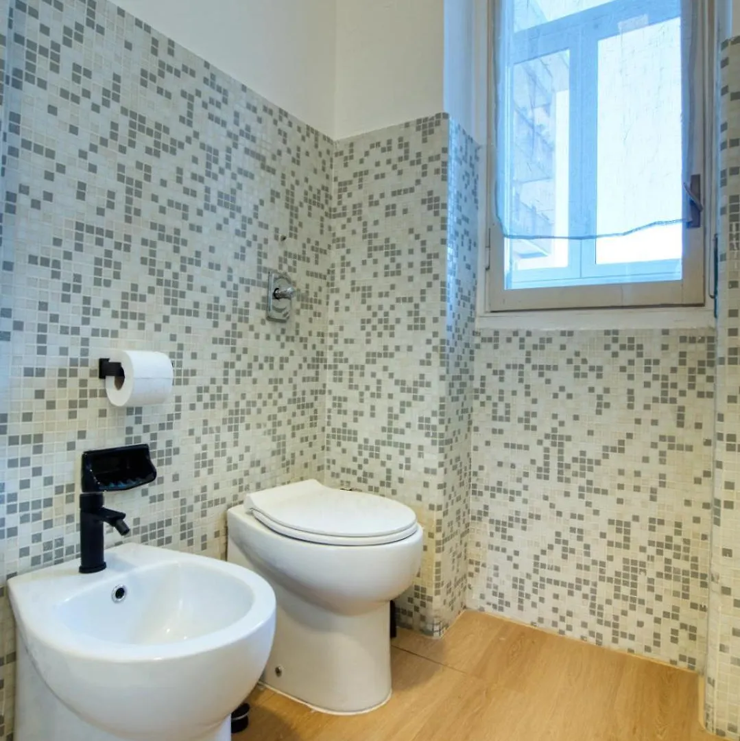 Pensión Italianflat - Elegant Suites With Balcony In Navigli Milán