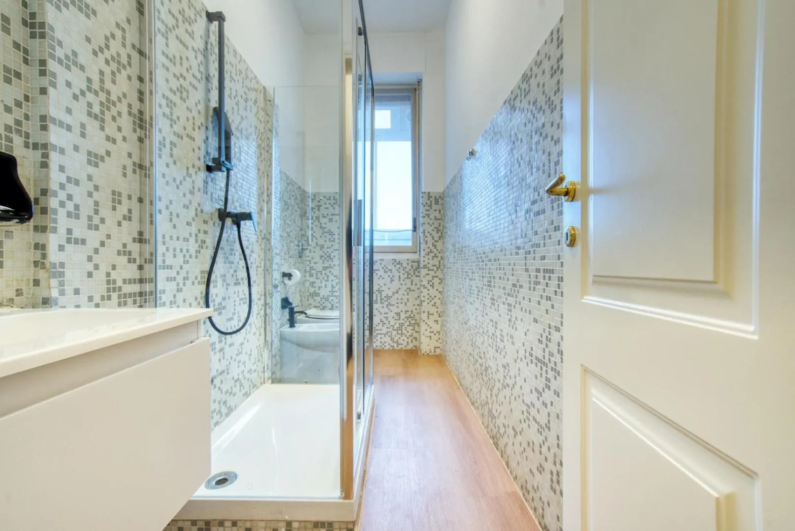 Italianflat - Elegant Suites With Balcony In Navigli Milán Pensión