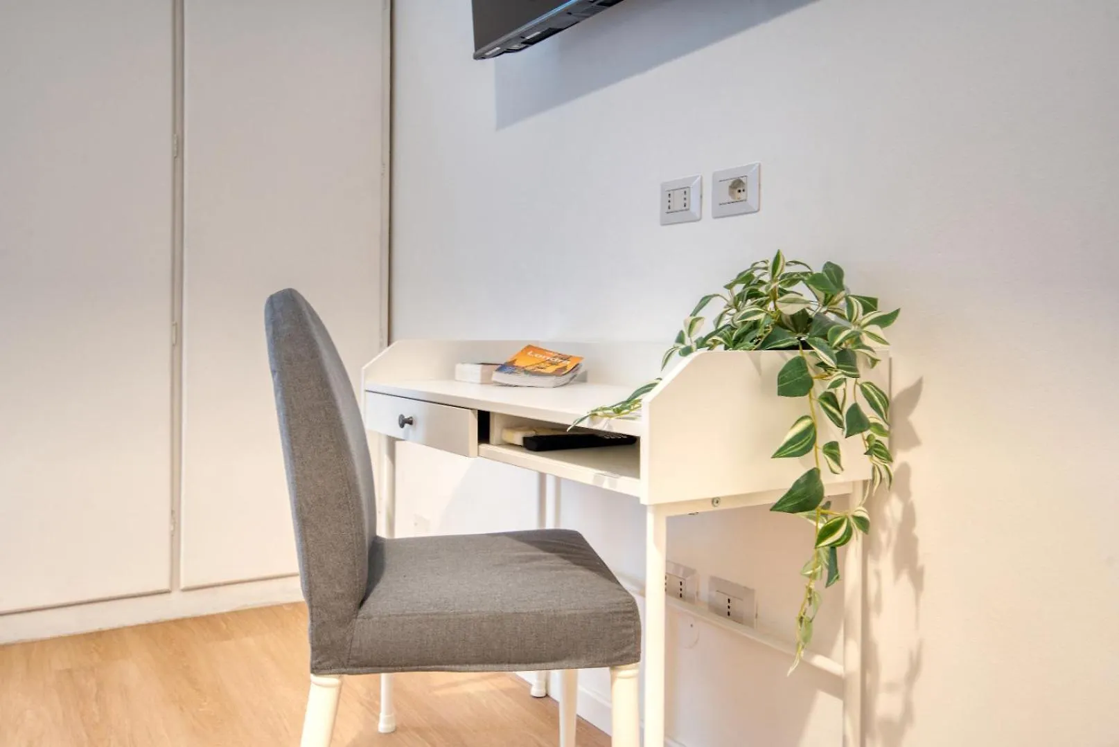 Italianflat - Elegant Suites With Balcony In Navigli Milán 0*,  Italia